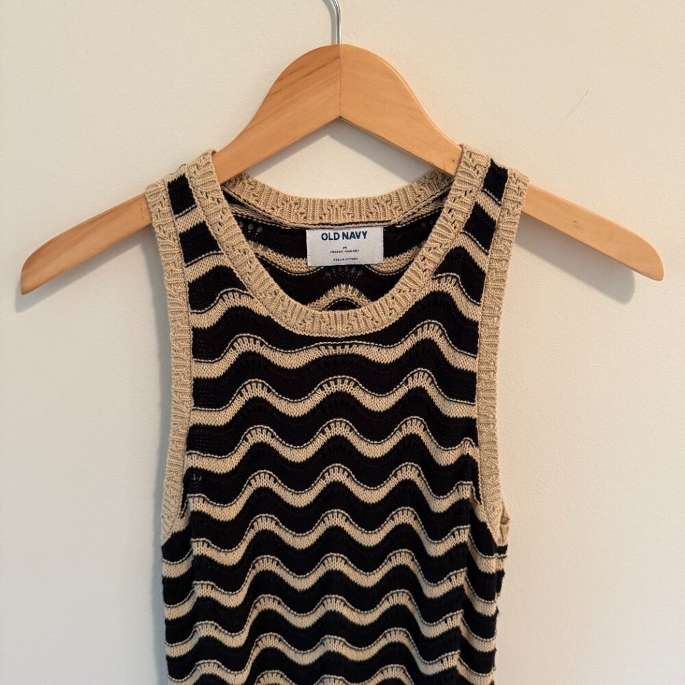 Sleeveless Pointelle Knit Midi Dress • Old Navy • Size Medium - Picture 6 of 9